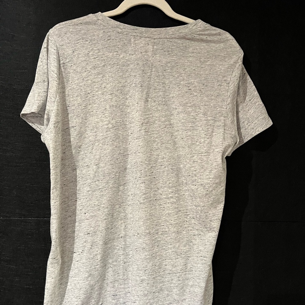 Cloth & Stone Heather Gray V-Neck Tee - Picture 3 of 3
